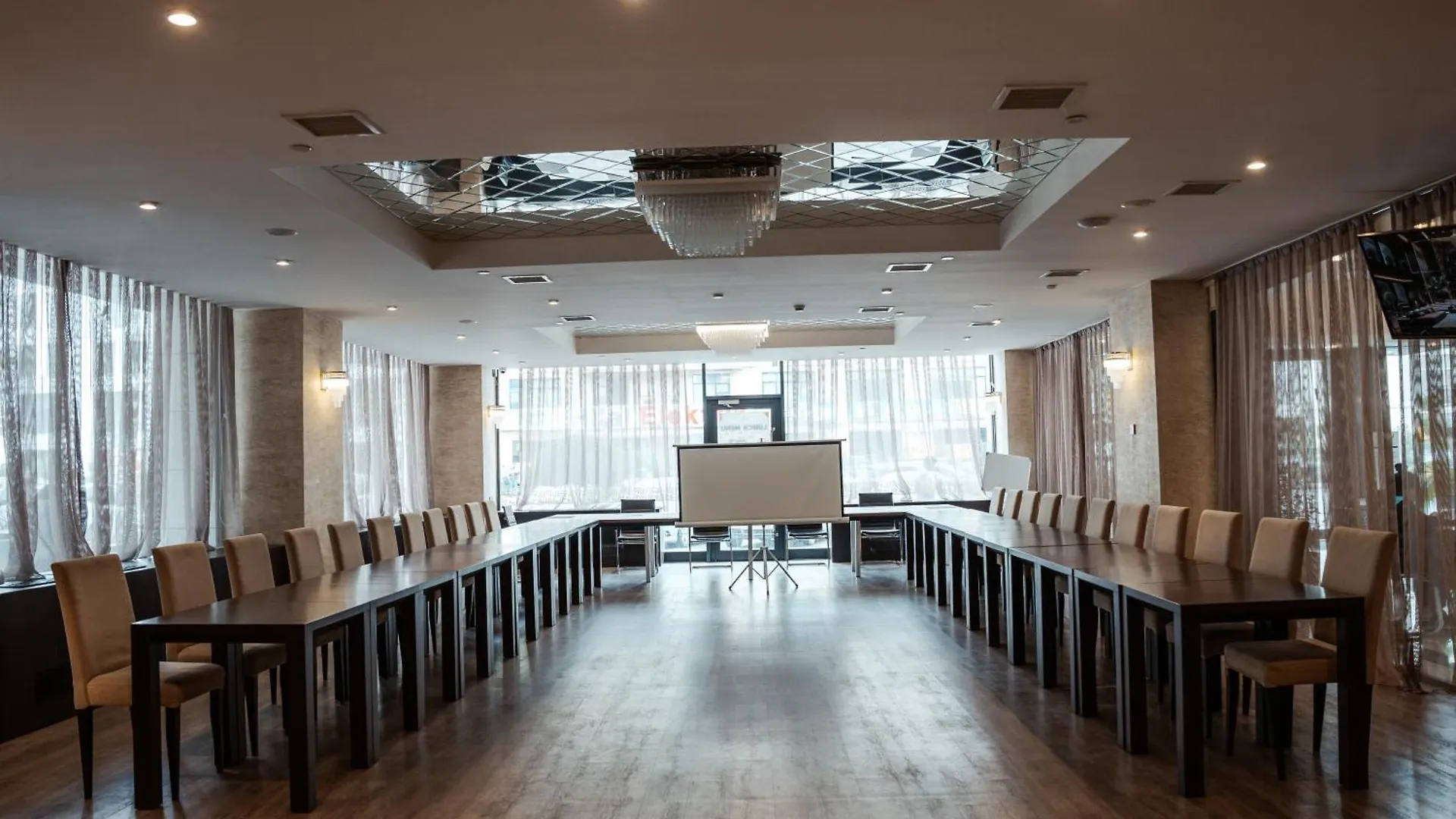 Hotel Diamond Bakú 4*,  Azerbaiyán
